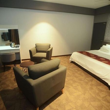 Star-Well Hotel Куала-Липис Экстерьер фото