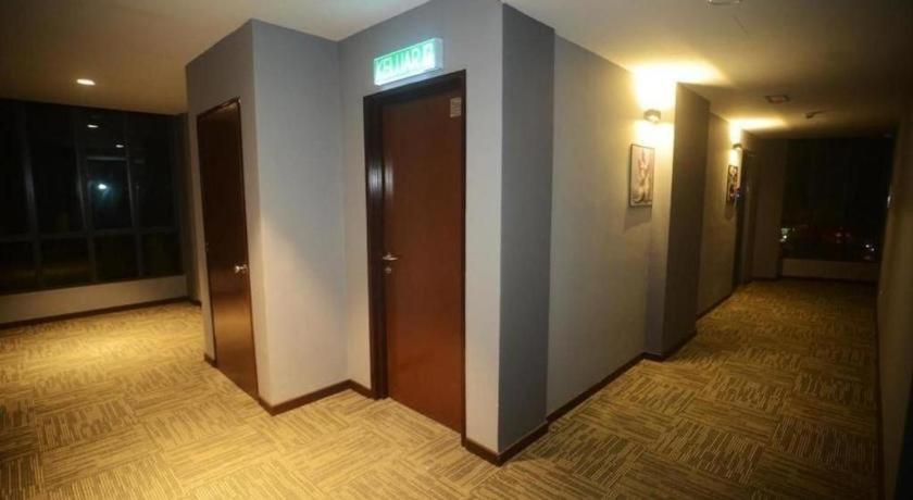Star-Well Hotel Куала-Липис Экстерьер фото