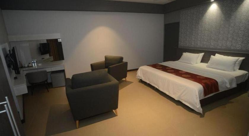 Star-Well Hotel Куала-Липис Экстерьер фото