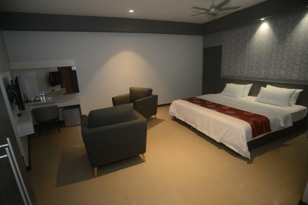 Star-Well Hotel Куала-Липис Экстерьер фото